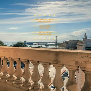 Onlyrooms Iv - Sea View & Free Parking Italië