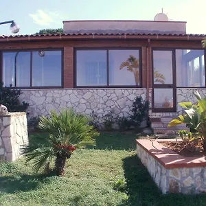 Delia , Balestrate Italien
